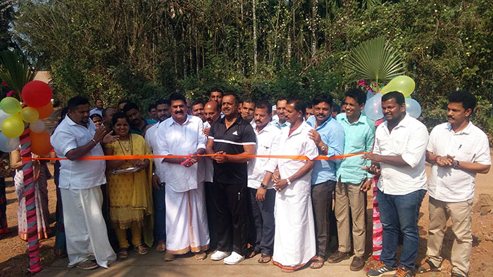 ನೂತನ ಕಾಂಕ್ರೀಟ್ ರಸ್ತೆ ಉದ್ಘಾಟನೆ